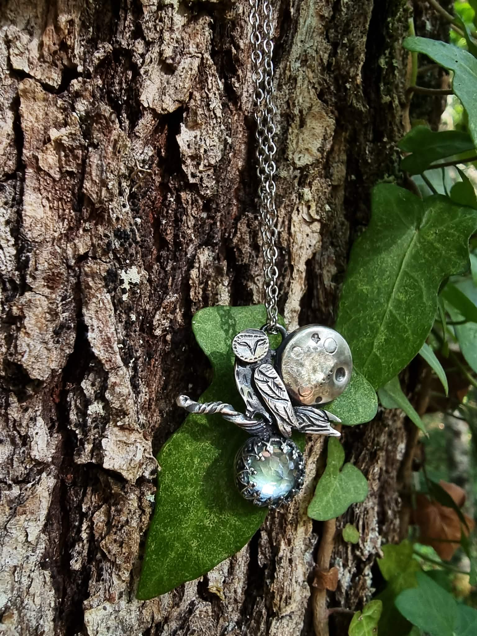 Collier "Noctua" en argent et topaze – Image 3